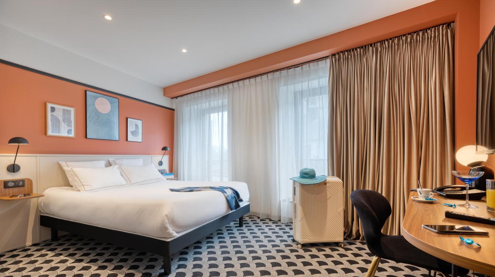 Brit Hotel Les Voyageurs ลูดิแอค ภายนอก รูปภาพ