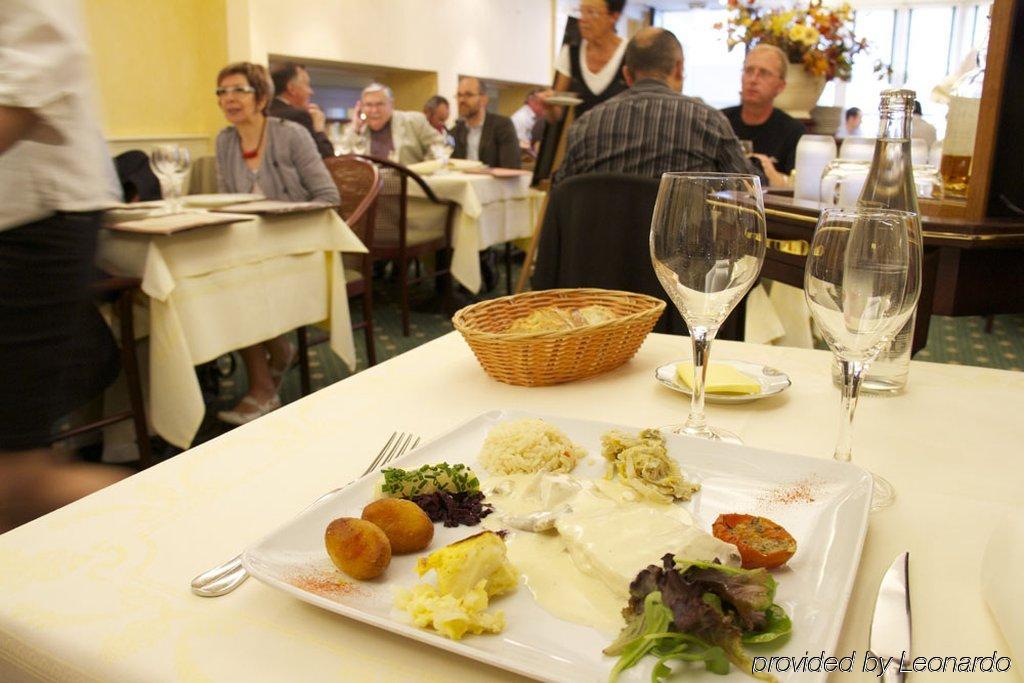 Brit Hotel Les Voyageurs ลูดิแอค ร้านอาหาร รูปภาพ