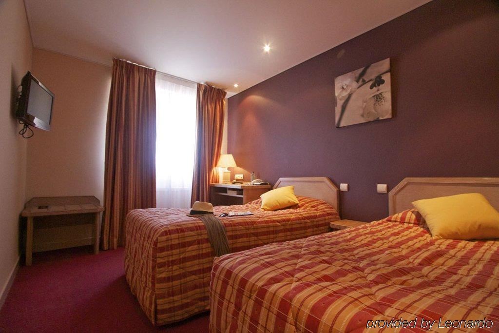 Brit Hotel Les Voyageurs ลูดิแอค ห้อง รูปภาพ